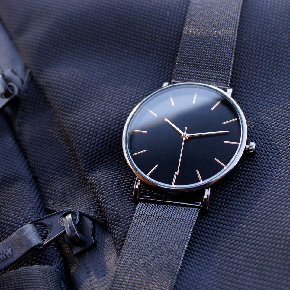 Elegant Metal Mesh Watch