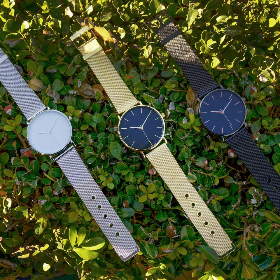 Elegant Metal Mesh Watch